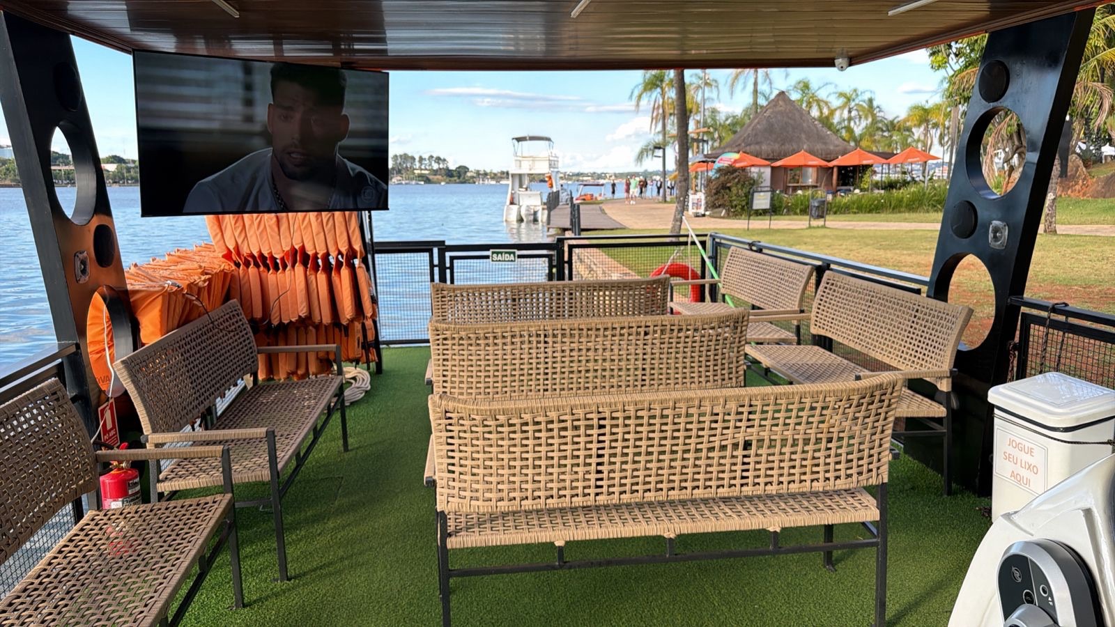 Passeio Flutuante Poseidon — foto 4