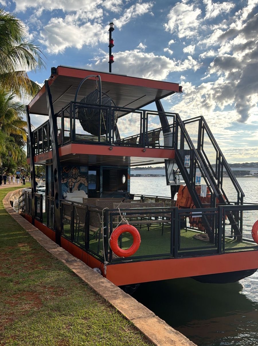 Passeio Flutuante Poseidon